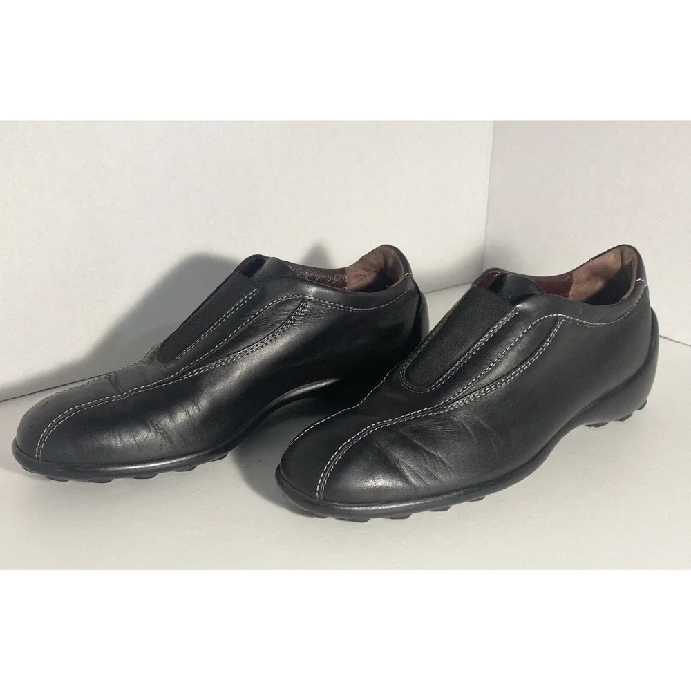 TOD'S Black Italian Leather Woman's Slip On Classic Sneakers/Loafers US size 6.5